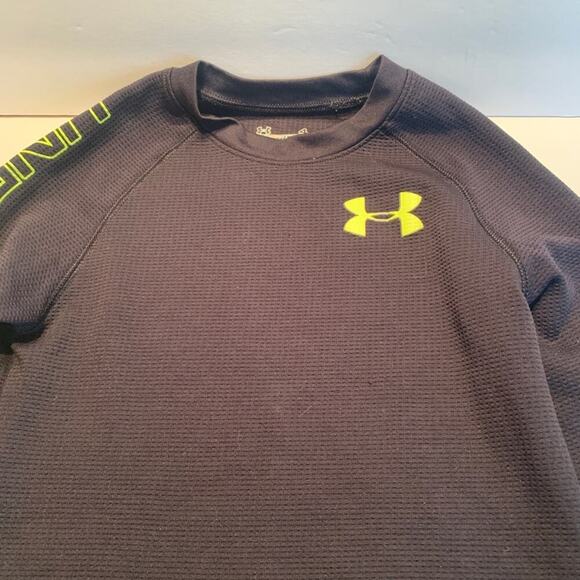 UNDER ARMOUR Boy's All-Season Gear Black Long Sleeve Shirt - Size: 4 - Picture 3 of 7